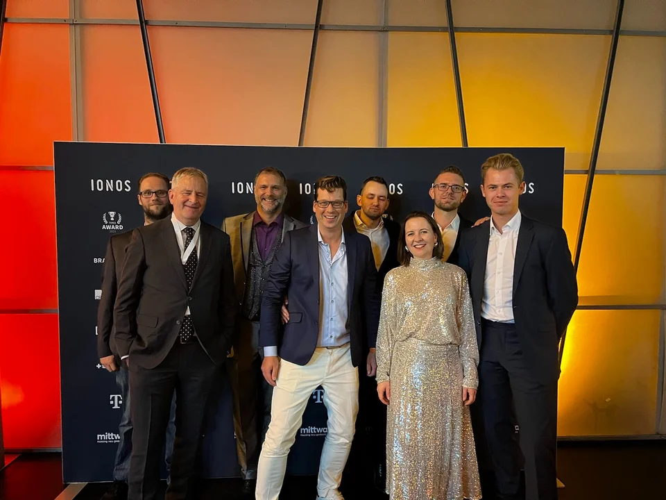 zdrei Team mit Kunden bei den TYPO3 Awards 2023